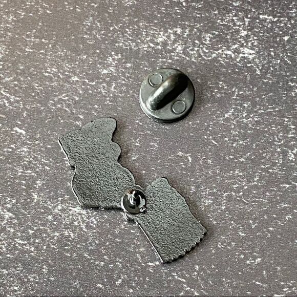 Bart Don’t Tread On Me Enamel Pin/ Brooch - Picture 5 of 6